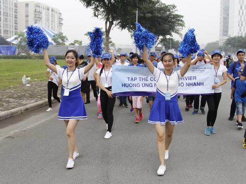 Người Sài Gòn đi bộ kêu gọi phòng ngừa suy tĩnh mạch